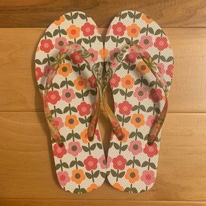 NWOT Vera Bradley Flip Flops